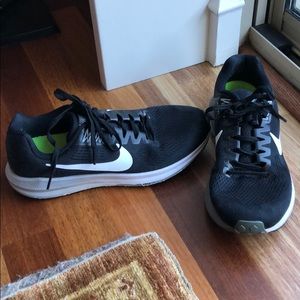 Nike zoom structure 21 running